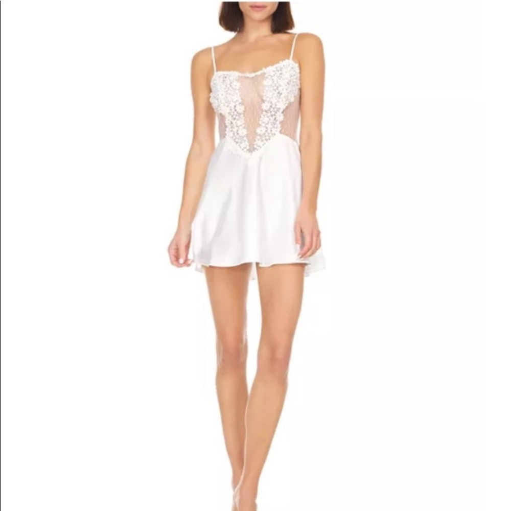 Flora Nikrooz showstopper chemise slip dress